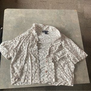 Cropped pattern button up shirt
